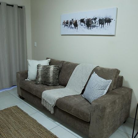 The Living Collective Apartments ピーターマリッツバーグ エクステリア 写真